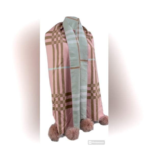 Peter Glenn Reversible Plaid Scarf Wrap w/ Fox Fur Pom-poms - Picture 1 of 7